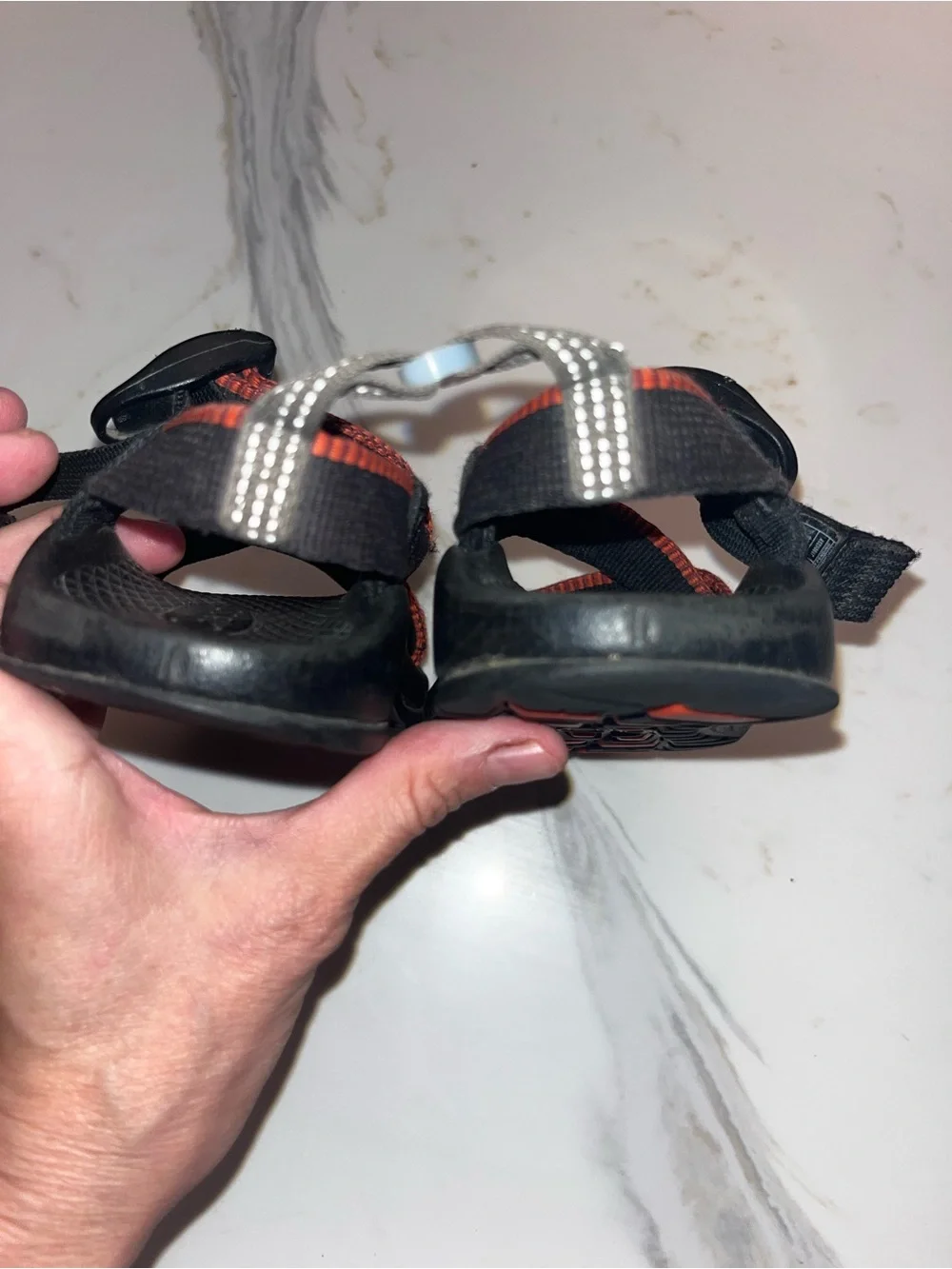 Chaco kids black and red sandals 10c euc